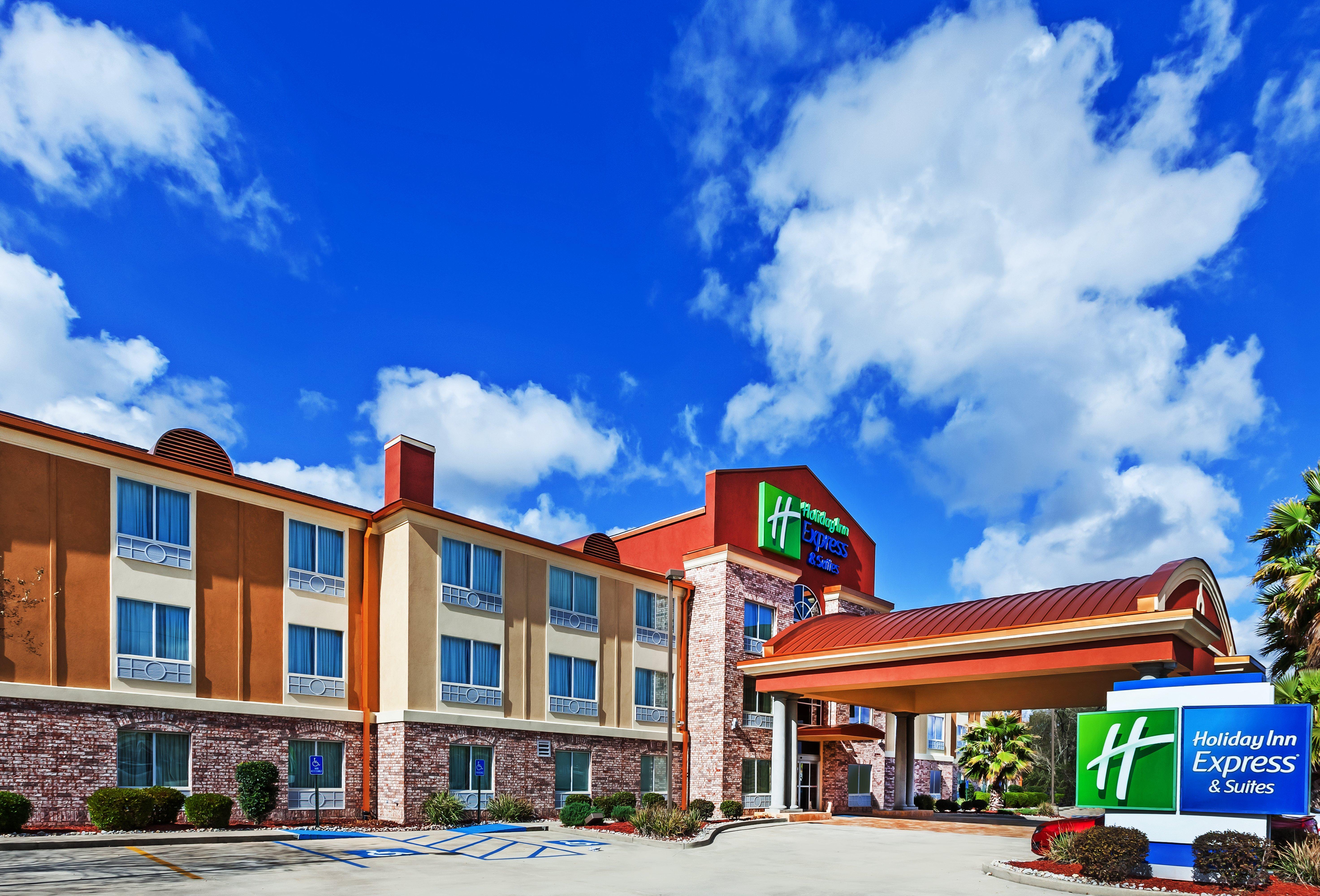Holiday Inn Express & Suites Lafayette South By Ihg Exterior photo