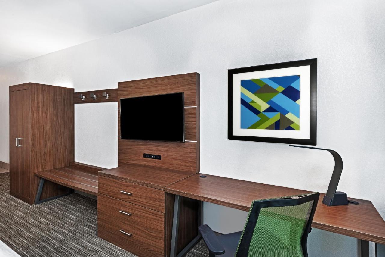 Holiday Inn Express & Suites Lafayette South By Ihg Exterior photo