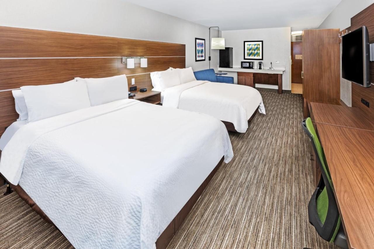 Holiday Inn Express & Suites Lafayette South By Ihg Exterior photo
