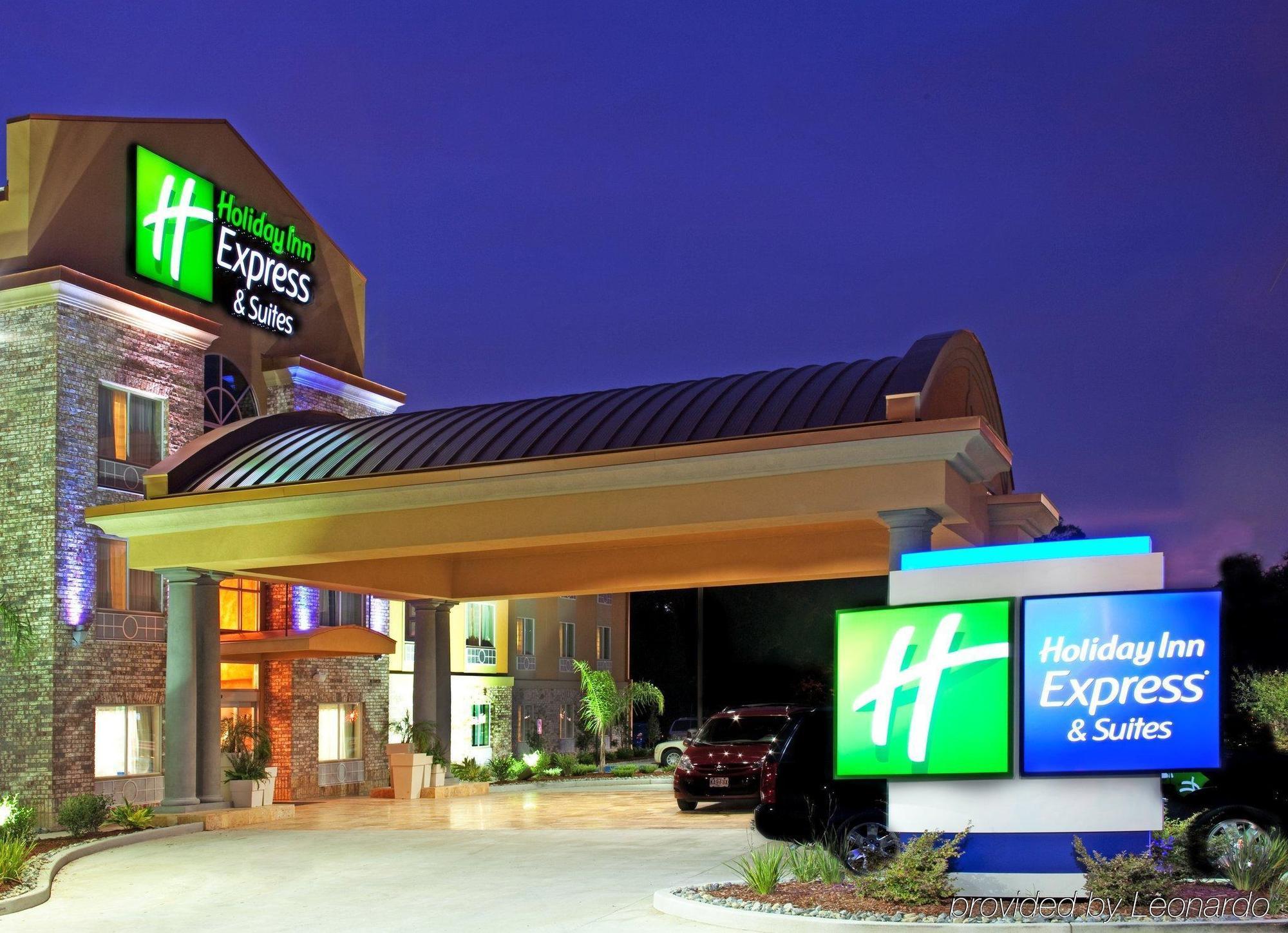 Holiday Inn Express & Suites Lafayette South By Ihg Exterior photo